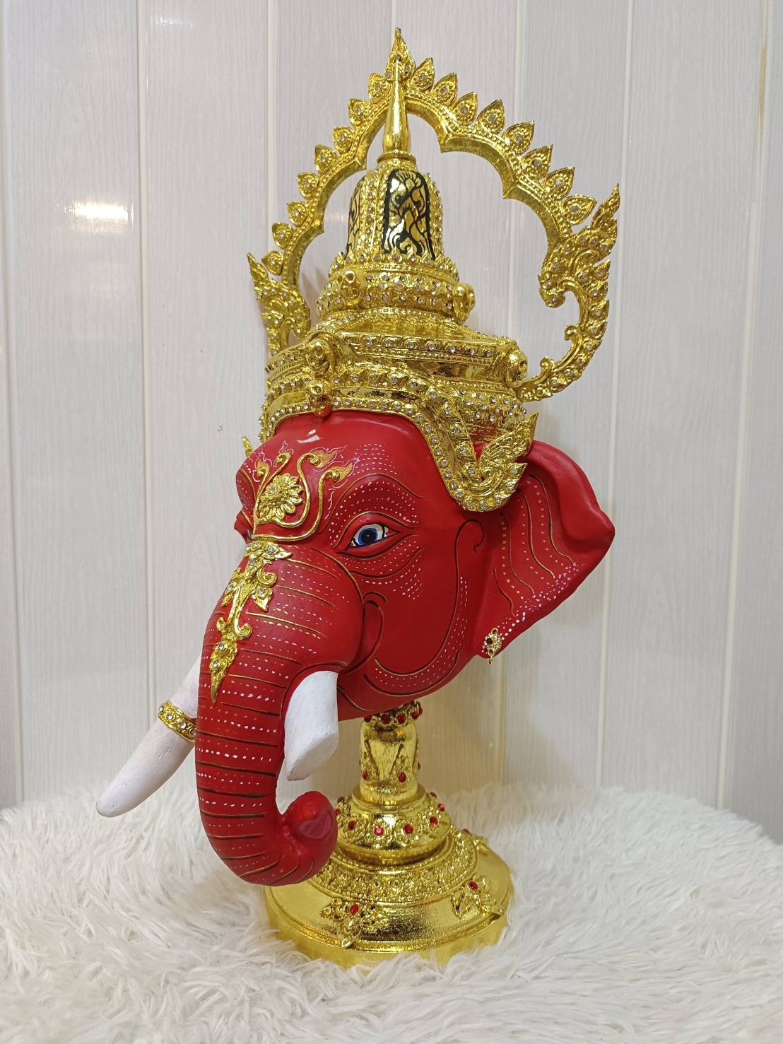 พระพิฆเนศ ขนาดกลาง เกรดพรีเมี่ยม พร้อมฐานไม้กลึงตีลายประดับเพชร