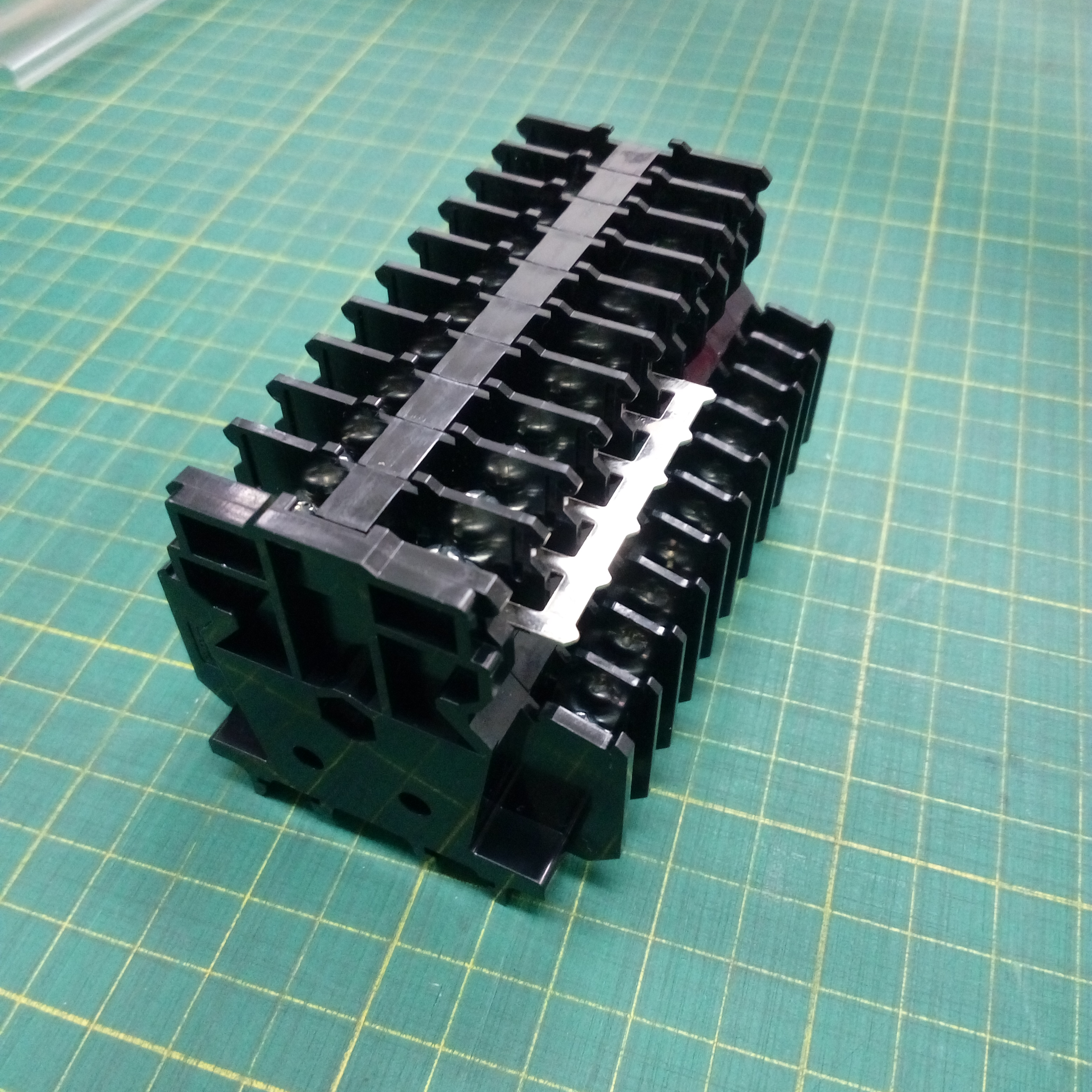 Terminal IDEC เทอร์มินอล IDEC BND15W 16A