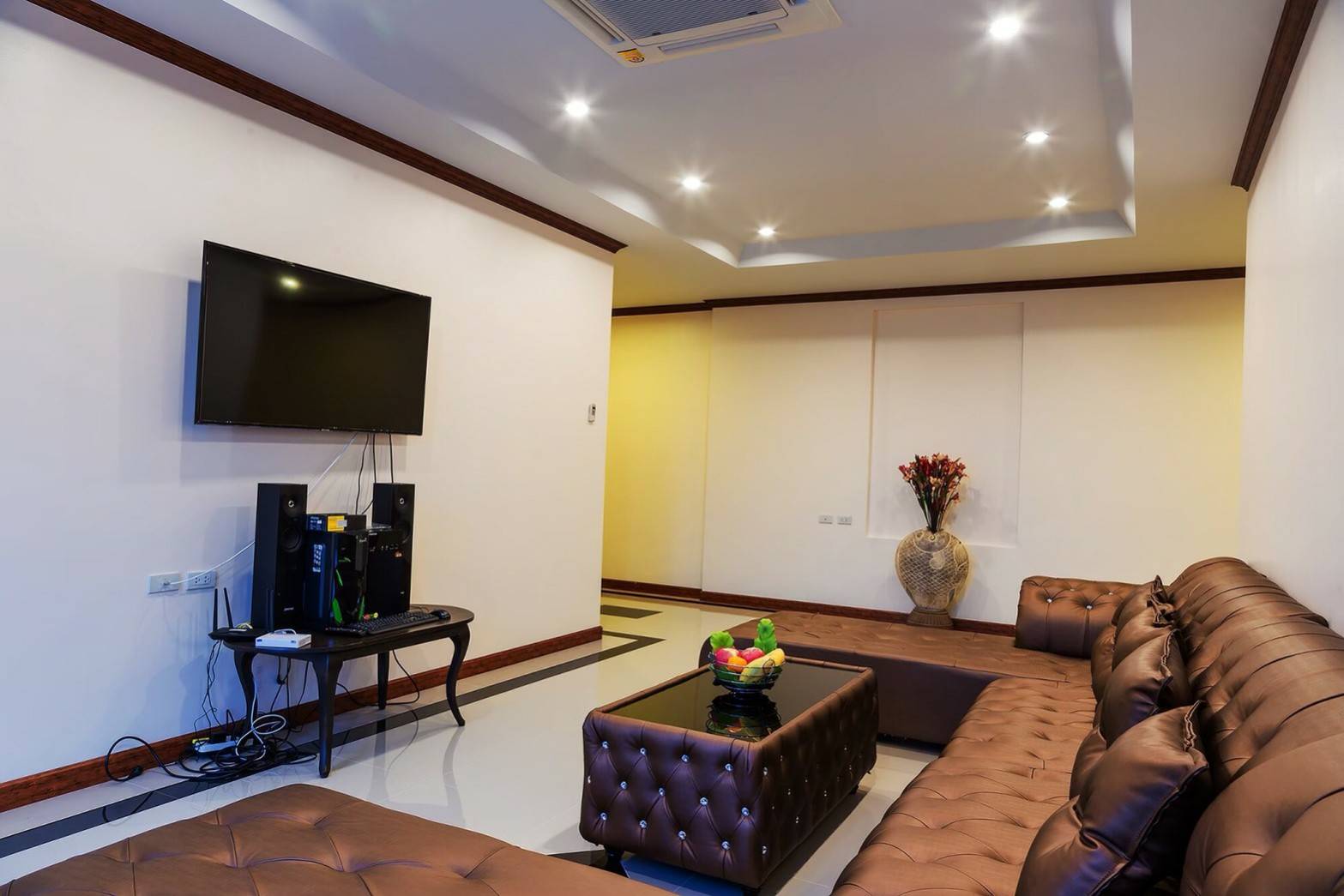 HR10101. บ้านพักชะอำ บ้าน The Grand Villa Cha Am