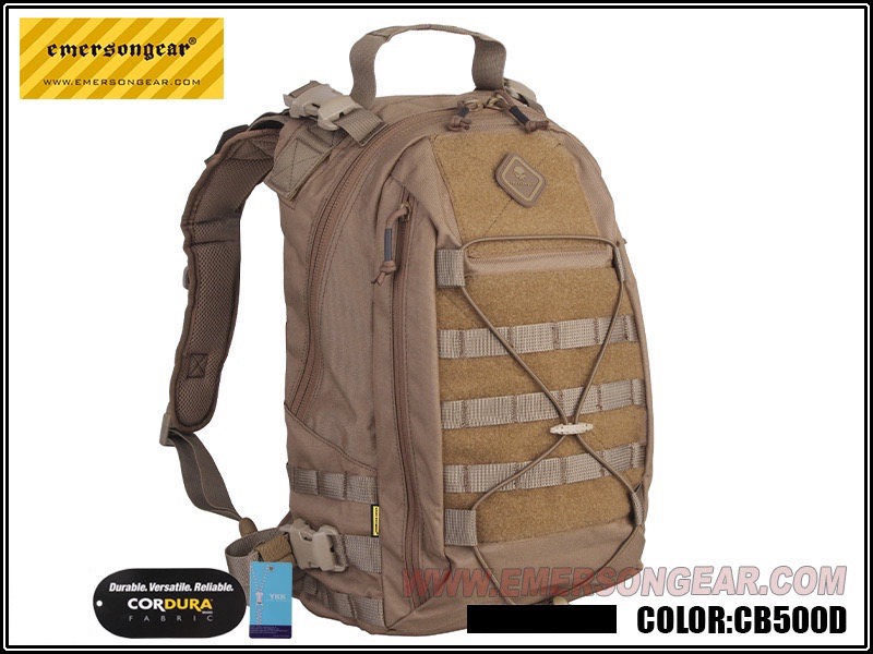 กระเป๋าเป้สะพายหลัง รุ่น Assault Backpack ยี่ห้อ Emerson คุณสมบัติ : #สามารถติดตั้งเป็นเป้หลังของเสื้อเวสได้ #มีช่องเก็บของมากมาย รวมทั้งช่องเก็บถุงน้ำ #เนื้อผ้ากันน้ำ มี4สีให้เลือก #สีดำ #สีทราย #สีมัลติแคม #สีมัลติแคมดำ