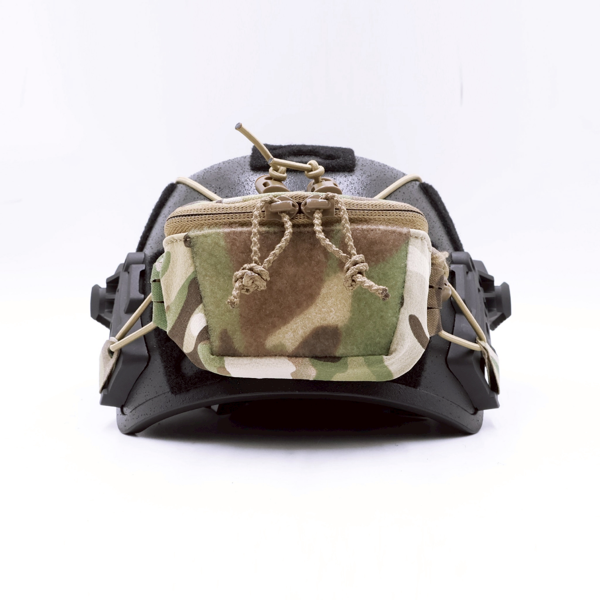 New. กระเป๋าติดหมวก WoSport SC HELMET POUCH ( HL- ACC -72 ) - ผลิตจากผ้า Cordura ขนาด 12 × 8.5 × 4.5 cm - กระเป๋าเป็นแบบ ซิปคู่ ( Double Zipper ) สะดวก ในการ เปิด-ปิด - สามารถใส่ กล่องแบตเตอรี่ของกล้อง Night Vision , กล้องติดหมวก หรือ อุปกรณ์ต่างๆที่มีขนา