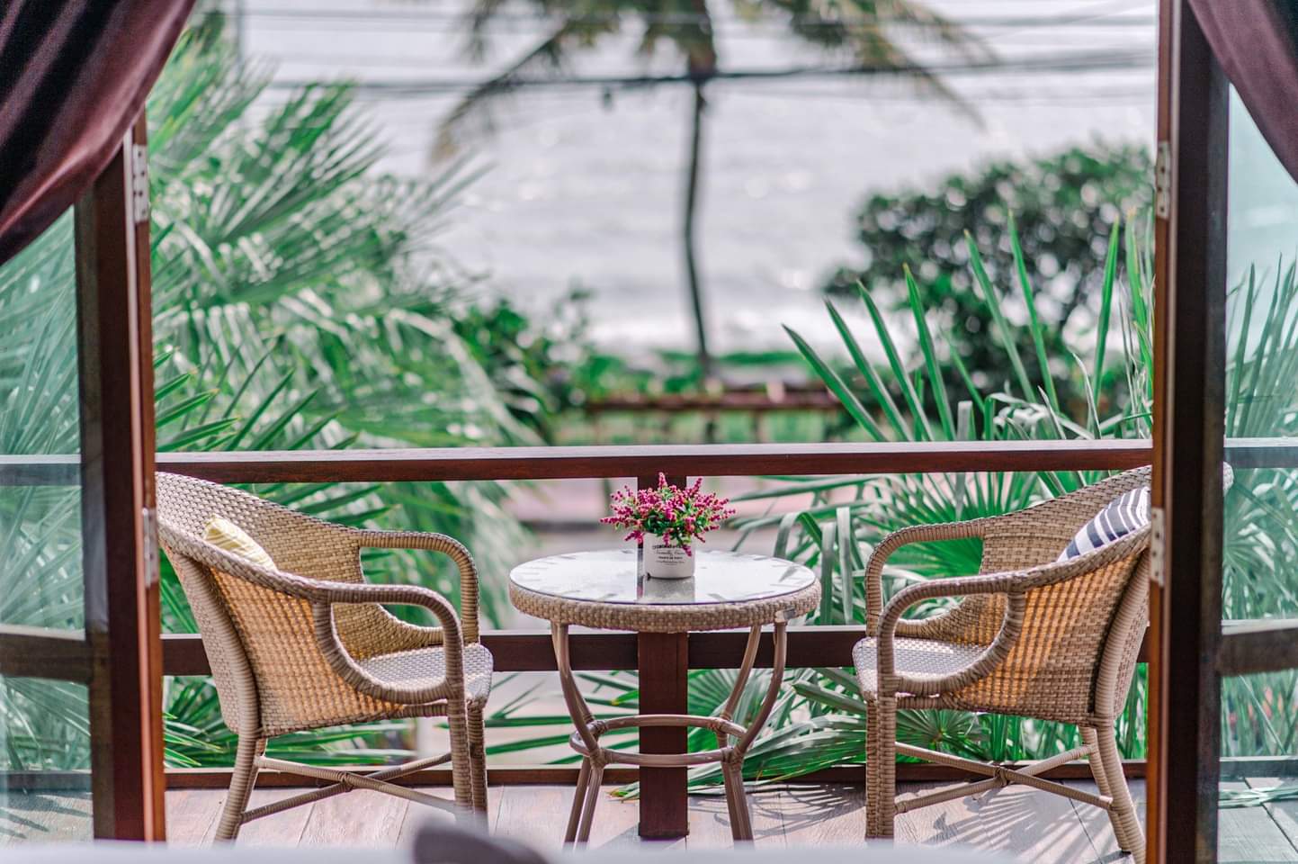 HR15054 บ้านพักติดทะเลปราณบุรี The Khirin villa