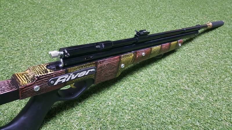 New.ปืนอัดลมปั๊มอินโดSharp River Slide Pump .177cal. Air Rifle ✔แรง 600Fps. ✔Body Wood ไม้ ✔ท้ายทรงสไนเปอร์ ✔Slide Pump 3-9 ครั้ง ✔ป้อนกระสุนทีละนัดยิง ✔ลำกล้อง Barrel 67cm ✔มาพร้อมศูนย์หน้า-หลัง เหล็ก
