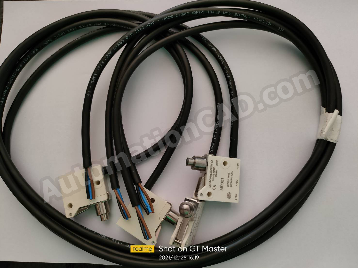 MICROPRECISION ลิมิตสวิทช์ MP321 ไฟ 24 VAC/DC 0.1A สายยาว 1 เมตร Micro Switchs