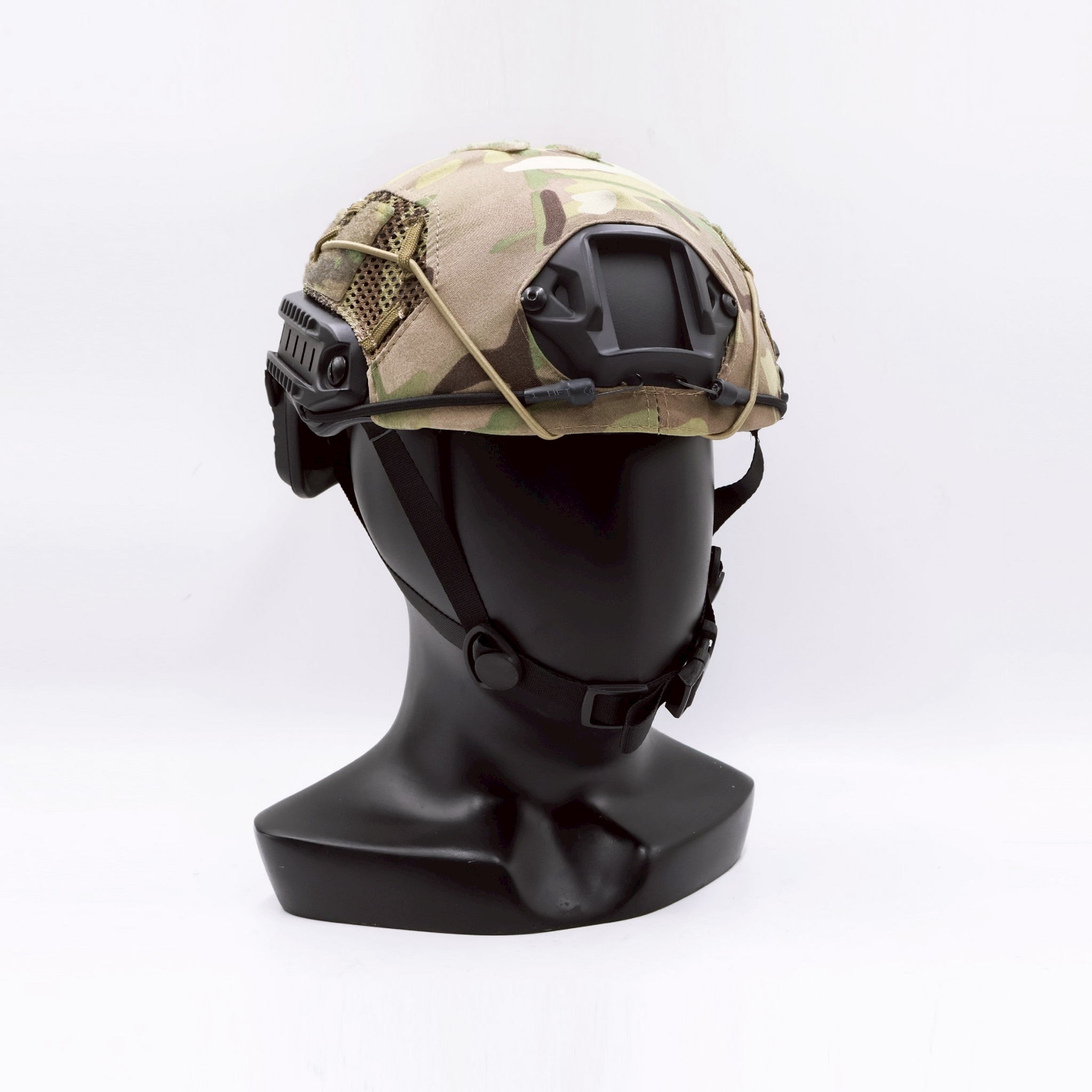 New. กระเป๋าติดหมวก WoSport SC HELMET POUCH ( HL- ACC -72 ) - ผลิตจากผ้า Cordura ขนาด 12 × 8.5 × 4.5 cm - กระเป๋าเป็นแบบ ซิปคู่ ( Double Zipper ) สะดวก ในการ เปิด-ปิด - สามารถใส่ กล่องแบตเตอรี่ของกล้อง Night Vision , กล้องติดหมวก หรือ อุปกรณ์ต่างๆที่มีขนา