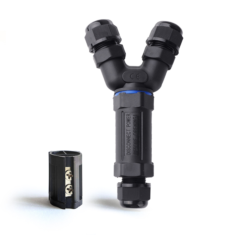 ข้อต่อสายไฟกันน้ำ แบบตัว Y 3P ใช้กับสายไฟฟ้า เบอร์ 0.5 ถึง 2.5 mm² แบบขันน็อต