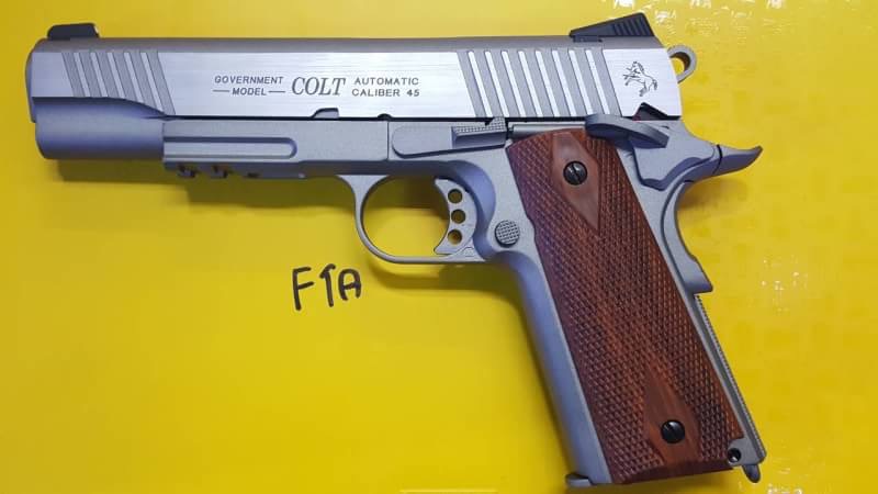 New.ปืนสั้นอัดแก๊สCybergun Colt 1911 Rail Gun Co2 Pistol 🎯KWC เป็นผู้ผลิตภายใต้แบนด์ Cybergun 🎯ตัวปืนสแตนเลส ยิงแรงถีบของปืนได้อารมณ์ 🎯ตัวปืนทำเหมือน Inokusu มากแต่ใกล้เคียง 🎯สีปืนทำเหมือนจริงมาก สีปืน Crakote เซราโคส