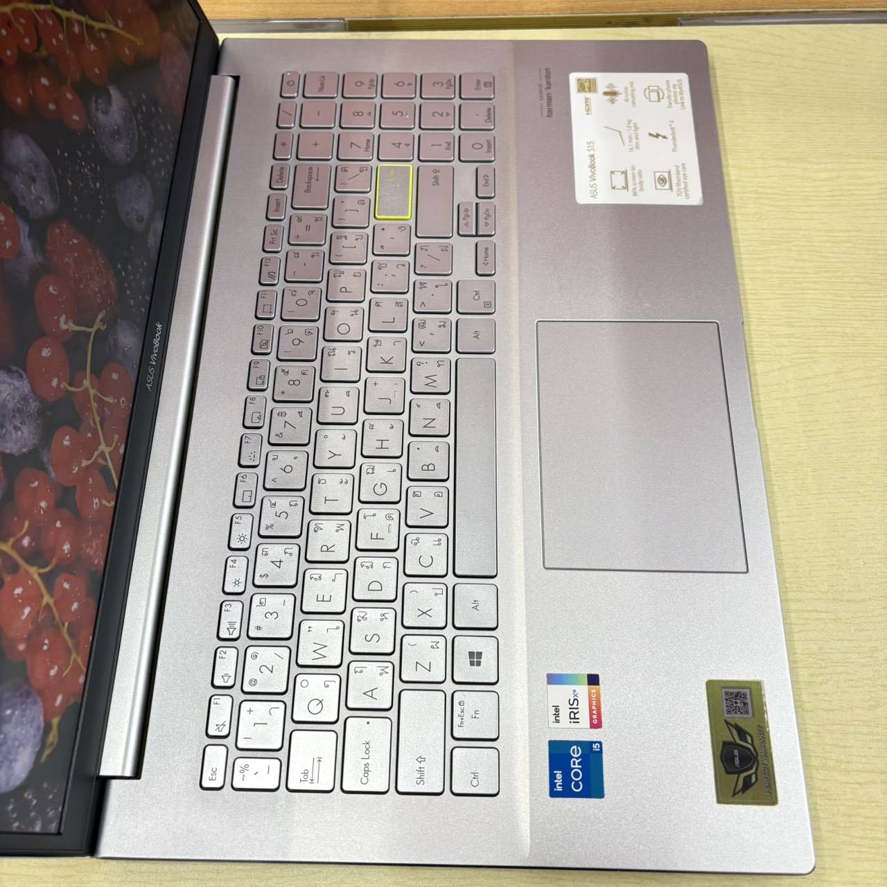 ASUS VIVOBOOK S15 S533EA – BQ050TS ติดฟิล์มกันรอยหน้าจอแล้ว สภาพเครื่อง 95%