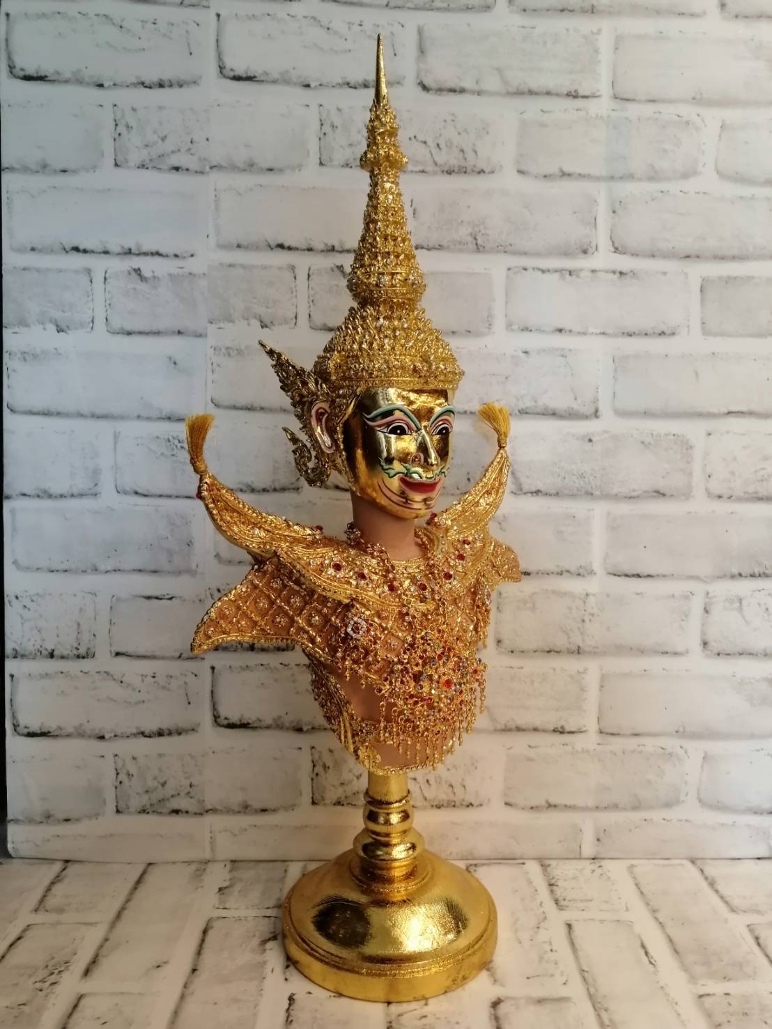 หุ่นพระลักษณ์ พร้อมฐานปิดทอง