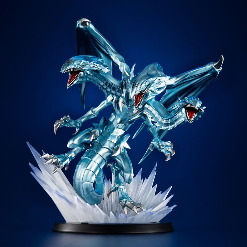 เปิดจอง : MONSTERS CHRONICLE Yu-Gi-Oh! Duel Monsters Blue Eyes Ultimate Dragon