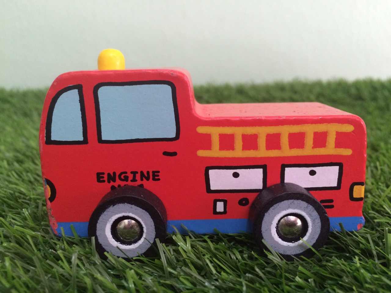 รถงานไม้