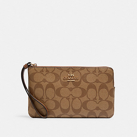 กระเป๋า Coach แท้ รุ่น CS438 LARGE CORNER ZIP WRISTLET