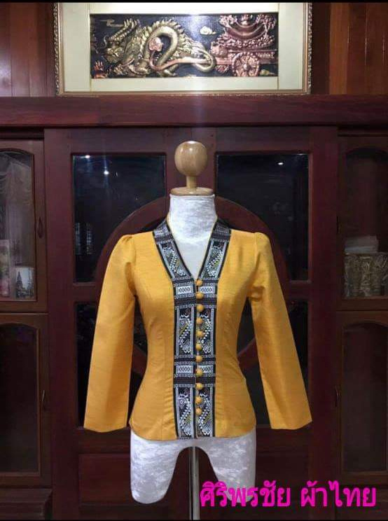 #เสื้อผ้าไทยพื้นเมืองสีเหลือง #เสื้อผ้าไหมลาวสีเหลือง#เสื้อผ้าฝ้ายสีเหลืองแขนสามส่วนแต่งกุ้นสีเหลืองเทปคู่ #เสื้อผ้ไหมอินเดียสีเหลือง เหลือง 38