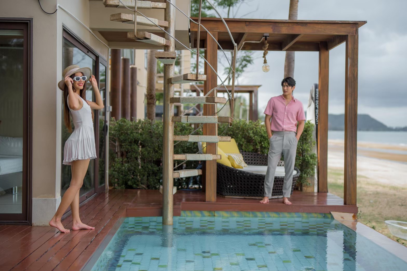 HR15064 บ้านพักติดทะเล The Ocean Beach Villa, Sam Roi Yod.