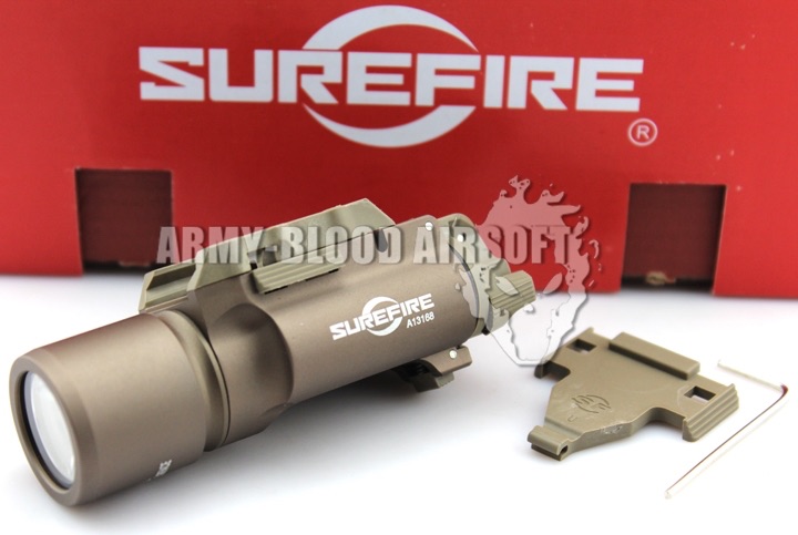 SureFire X300 LED Handgun / Long Gun WeaponLight Replica (TAN)prev next