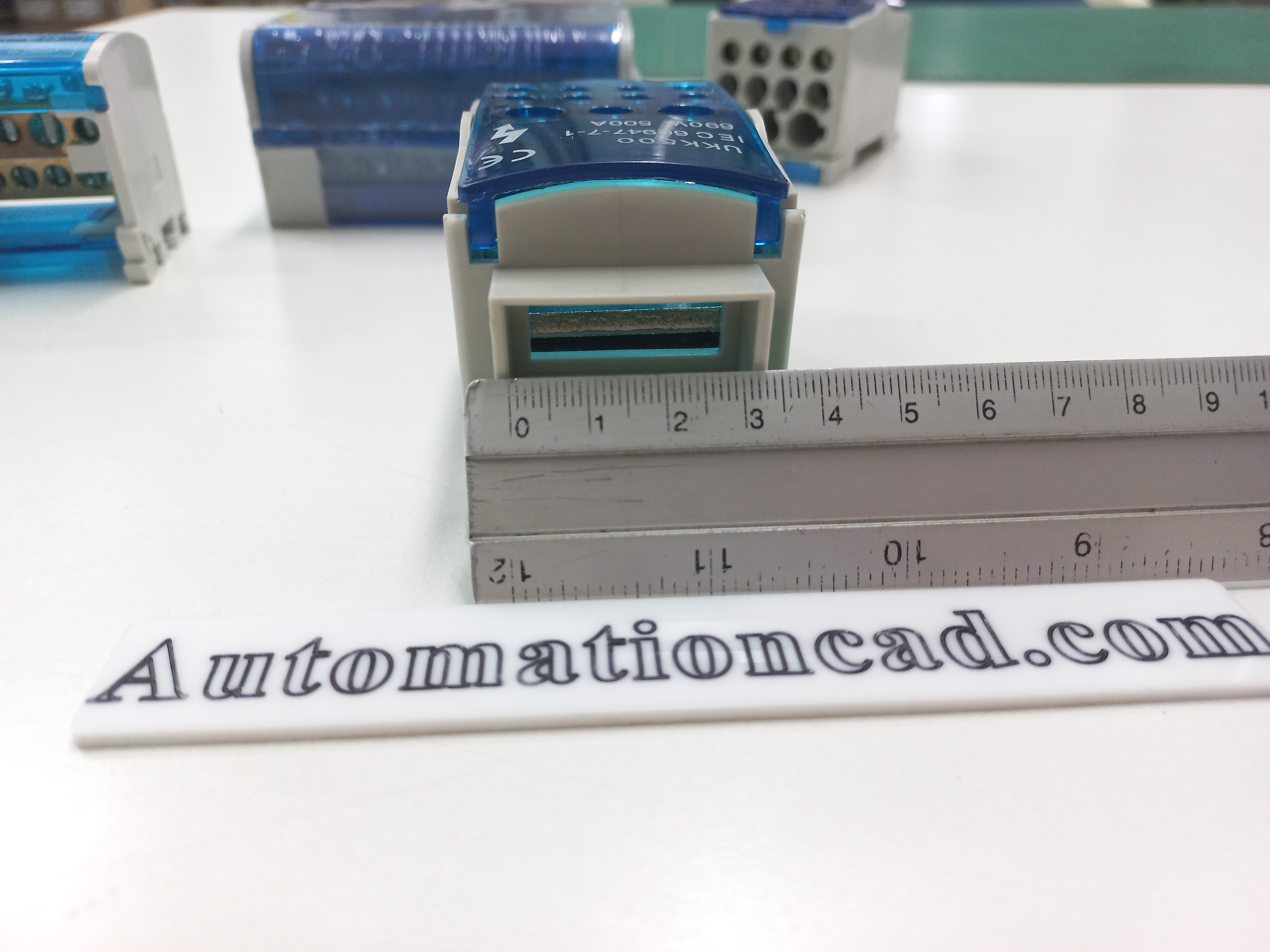 BAR กระจายไฟฟ้า 500A แบบเดี่ยว มีฝาปิด น่าใช้