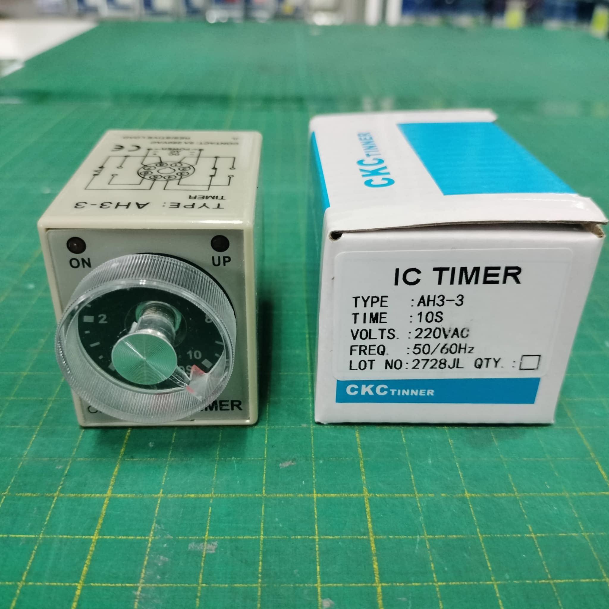 CKC Timer AH3-3 220V ไทม์เมอร์ ฟรีซ็อกเก็ต ช่วงเวลา 10 วินาที Delay-ON Delay-OFF
