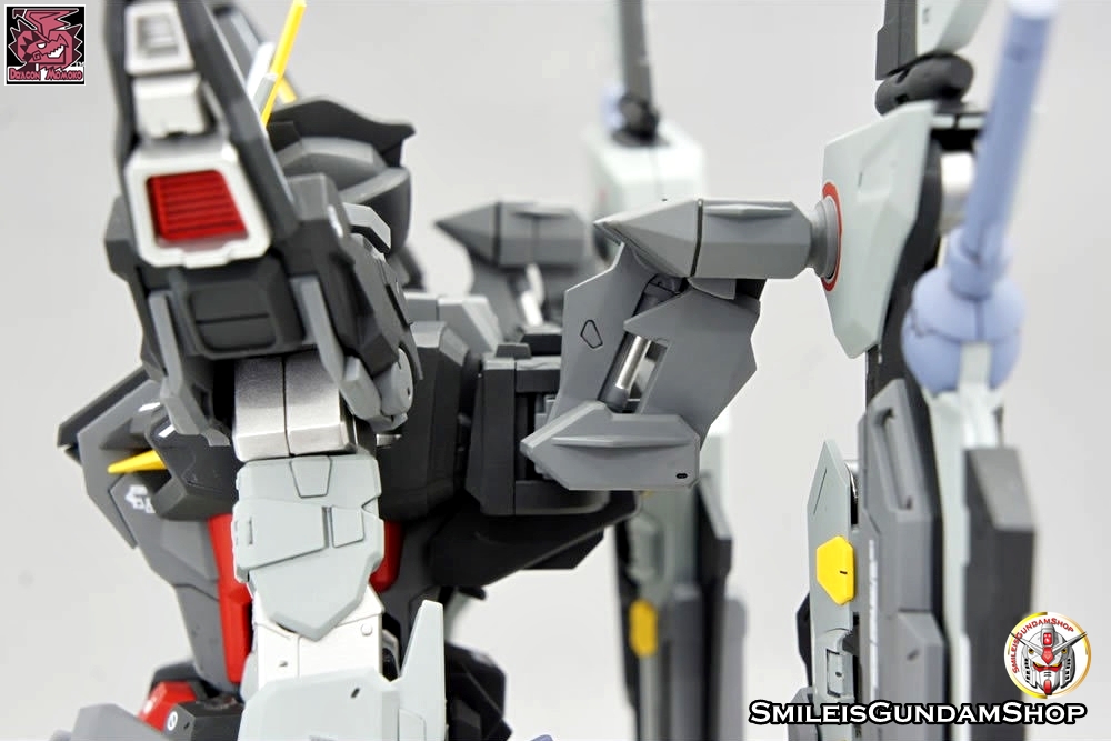 [PO]MG 1/100 STRIKE NOIR GUNDAM [โมจีนMomoko]กล่องน้ำตาล