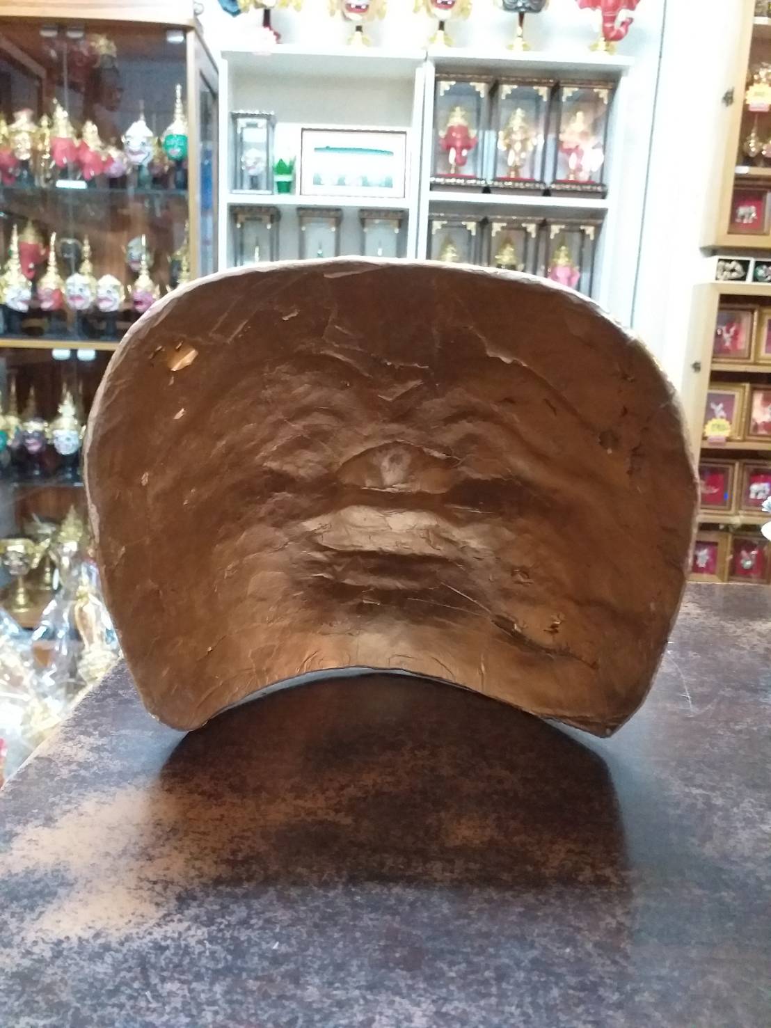 หน้ากากเงาะ