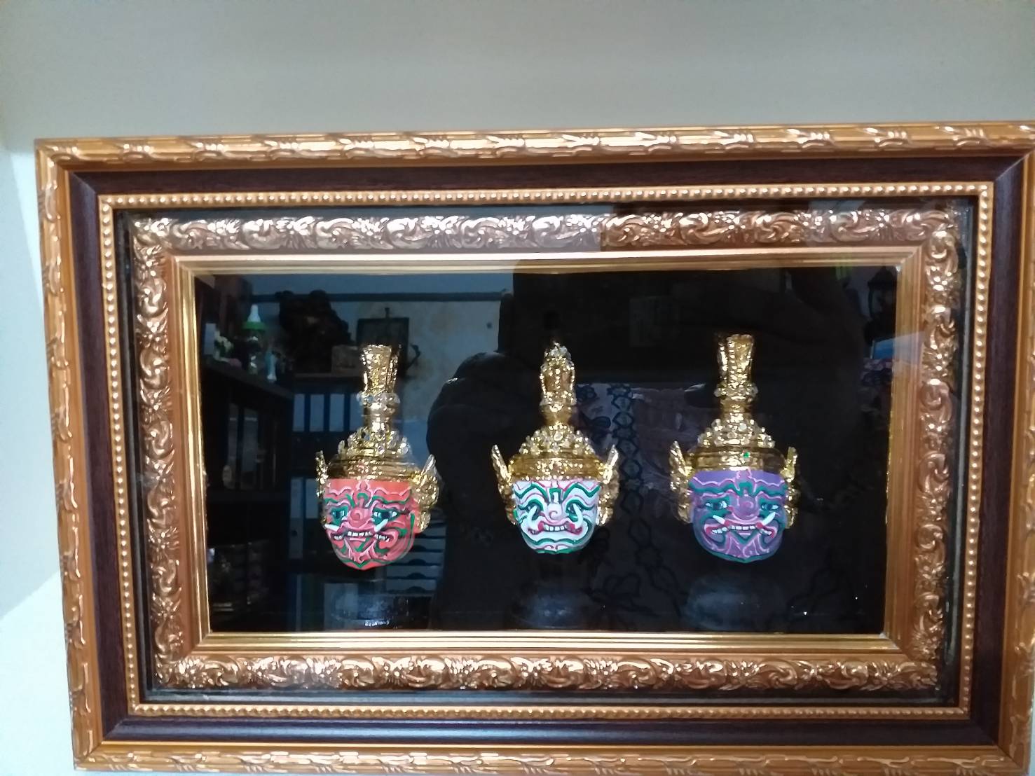 หัวโขนจิ๋ว 3 หัว พร้อมกอบรูปลายไทย