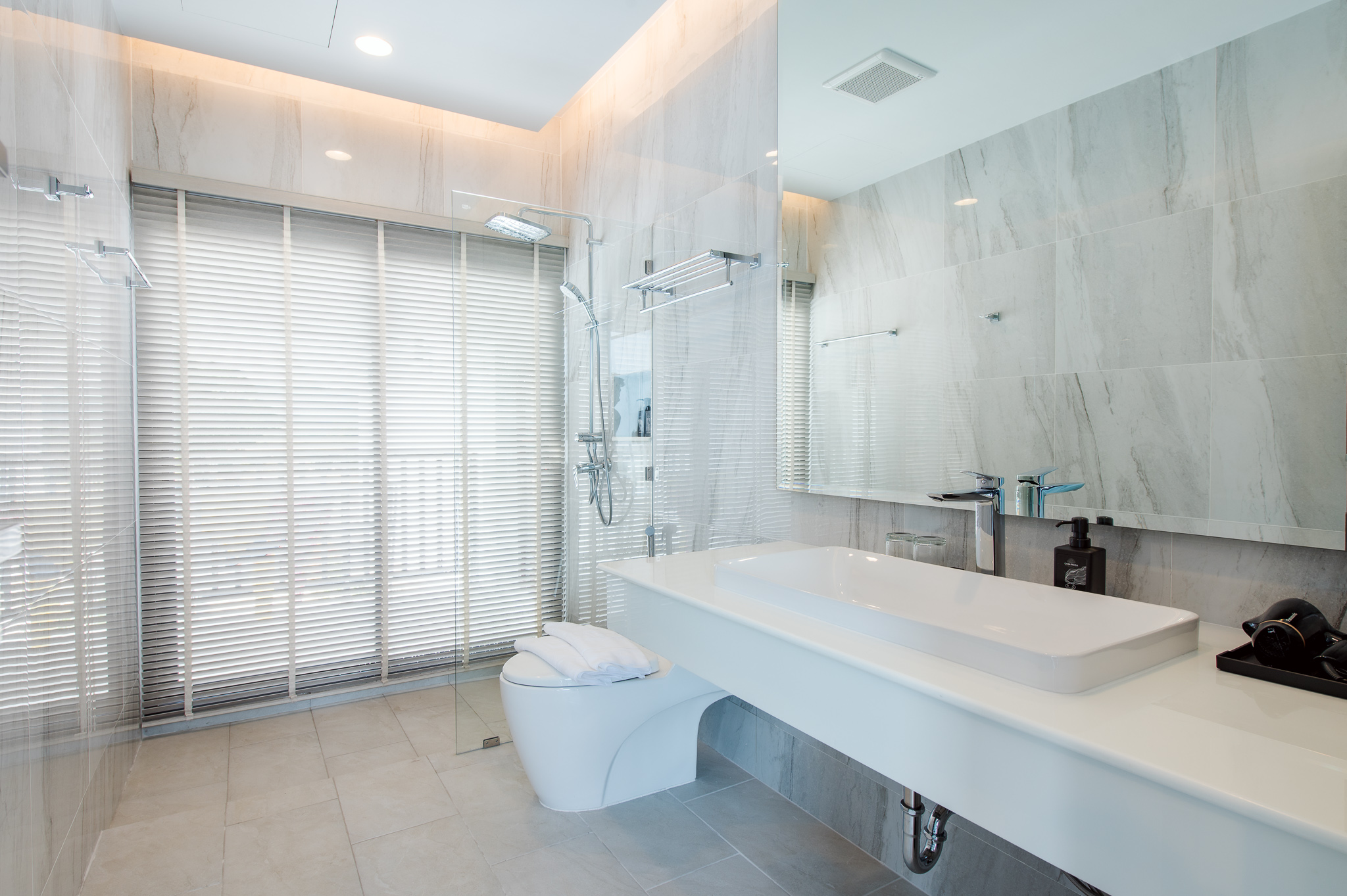 HR15066 บ้านพักติดทะเลหัวหิน The Casa Rocca Beach Villa HuaHin