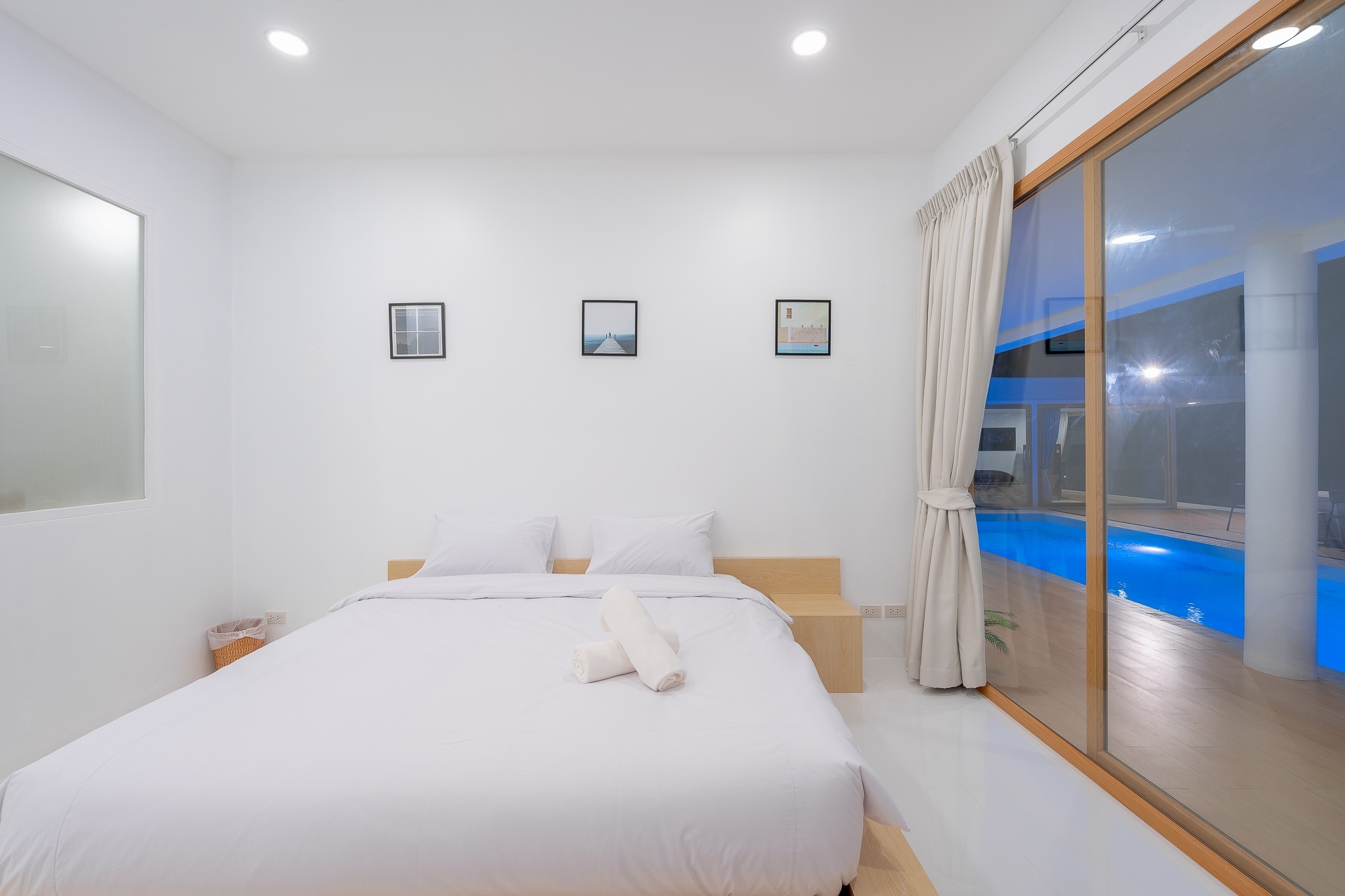 HR15057 บ้านพักติดทะเล The Rocca Beach Villa Pranburi