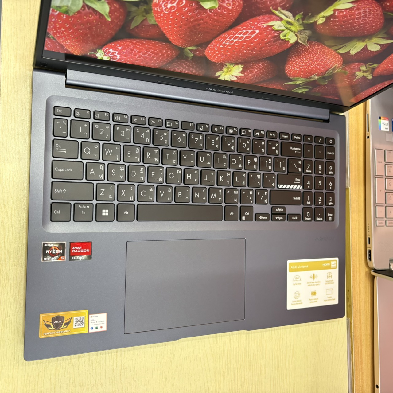 ASUS VIVOBOOK 16 D1603QA – MB501WS สภาพเครื่อง 88%