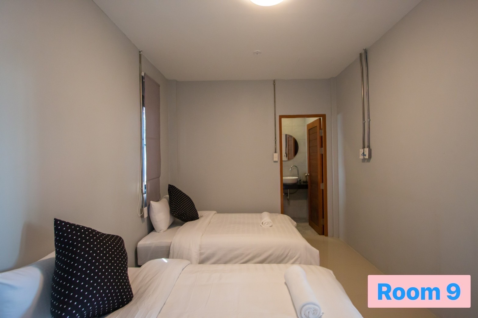 HR 15001 บ้านพักชะอำ บ้านบรอนซี่