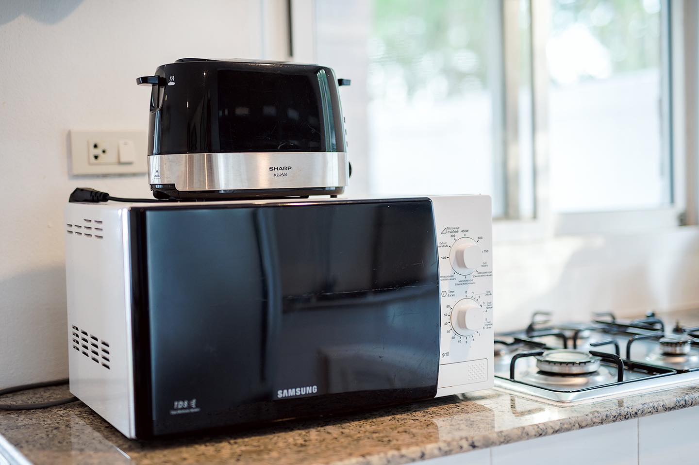 HR15072 บ้านพักติดทะเล The White Beach Villa Pranburi