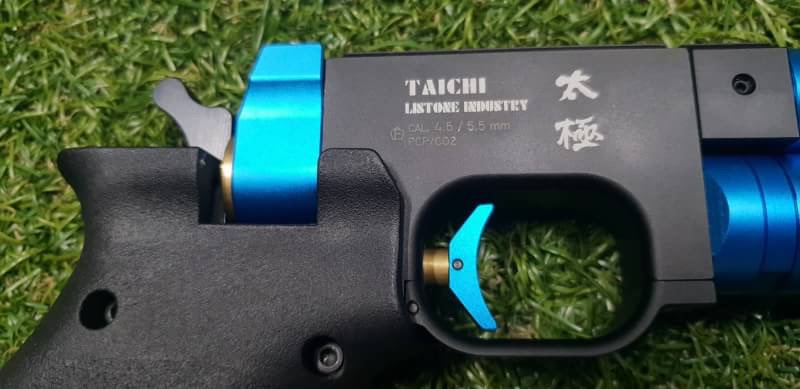 #ปืนอัดลมทรงแข่งขันTaichi .177cal. Co2 Pistol เบอร์1 Price 13,500฿. 🆓️ลูก+Gas Co2🆓️ ✔Made in Taiwan ✔ไกปืนระบบนกสับ ✔เบอร์ 1 แรง 490+Fps. ✔ปืนพร้อมรางติดกล้องหน้าแคบ ✔ตัวครอบลำกล้องสามารถถอดออกได้ ✔