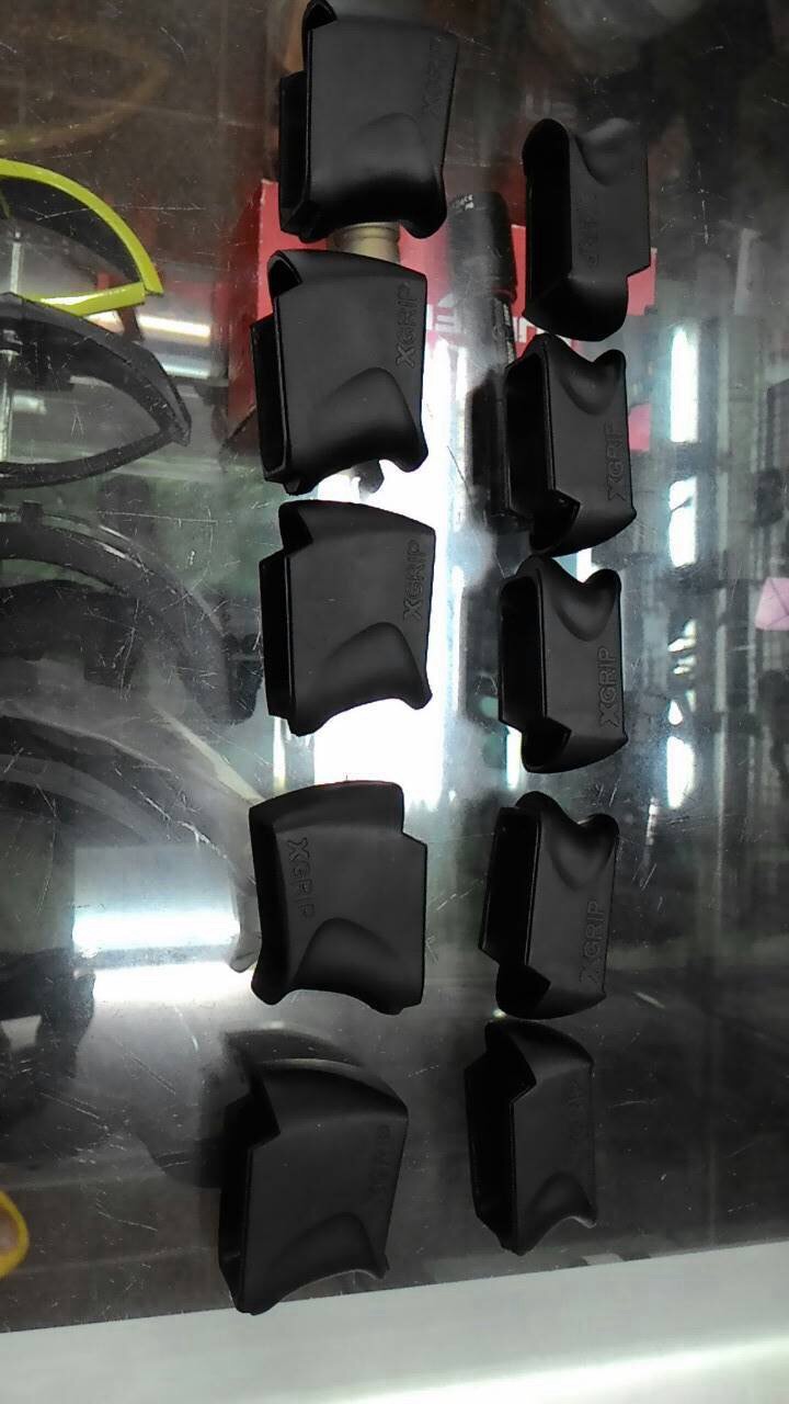 New.GLOCK 19-23 Mag adapter 9MM / .40 S&W. The XGRIP GL19-23 adapts full size G17 or G22 mags for use in G19 or G23 pistol. ราคาพิเศษ