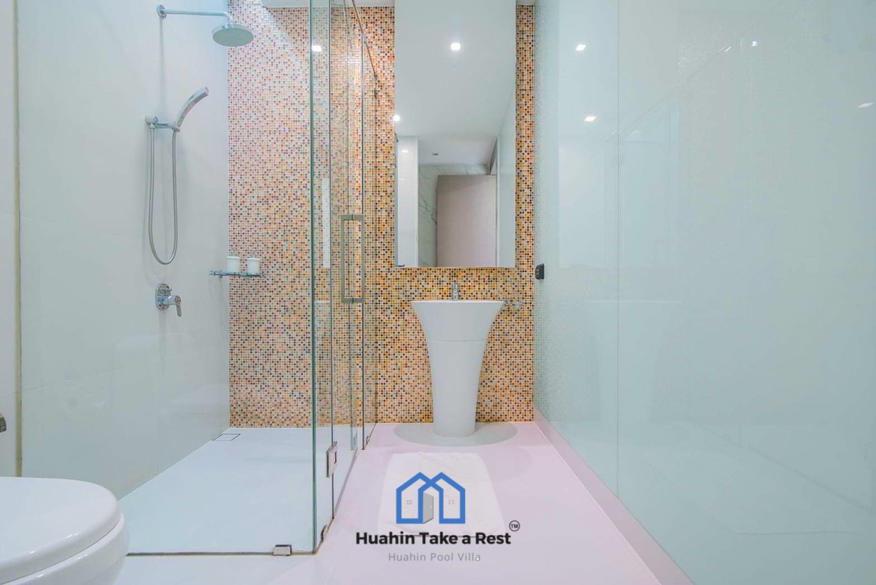 HR15040 บ้านพักหัวหิน The Luxe Dream Beach Villa Hua Hin