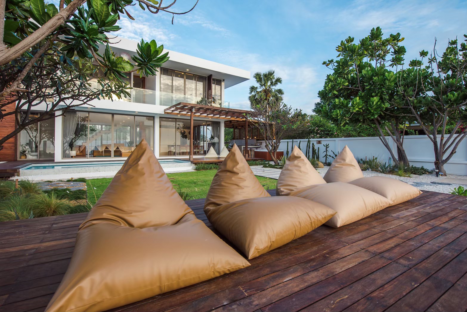 HR15003 บ้านพักชะอำ The Coastal Beach Villa