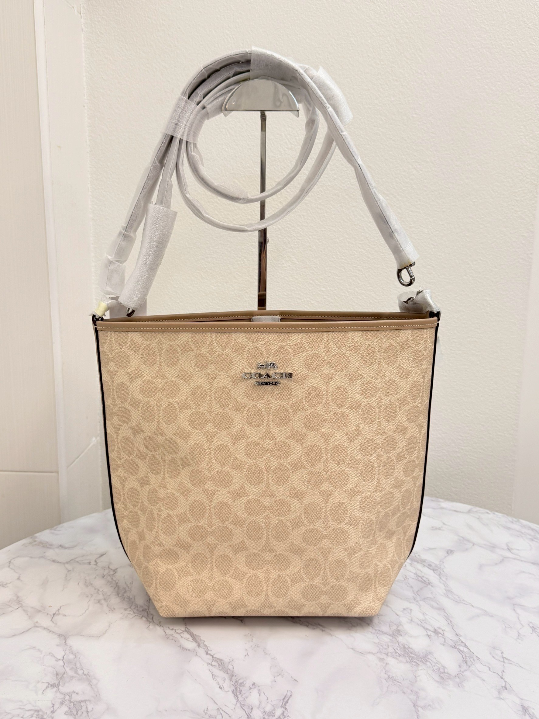 กระเป๋า Coach แท้ รุ่นCT802