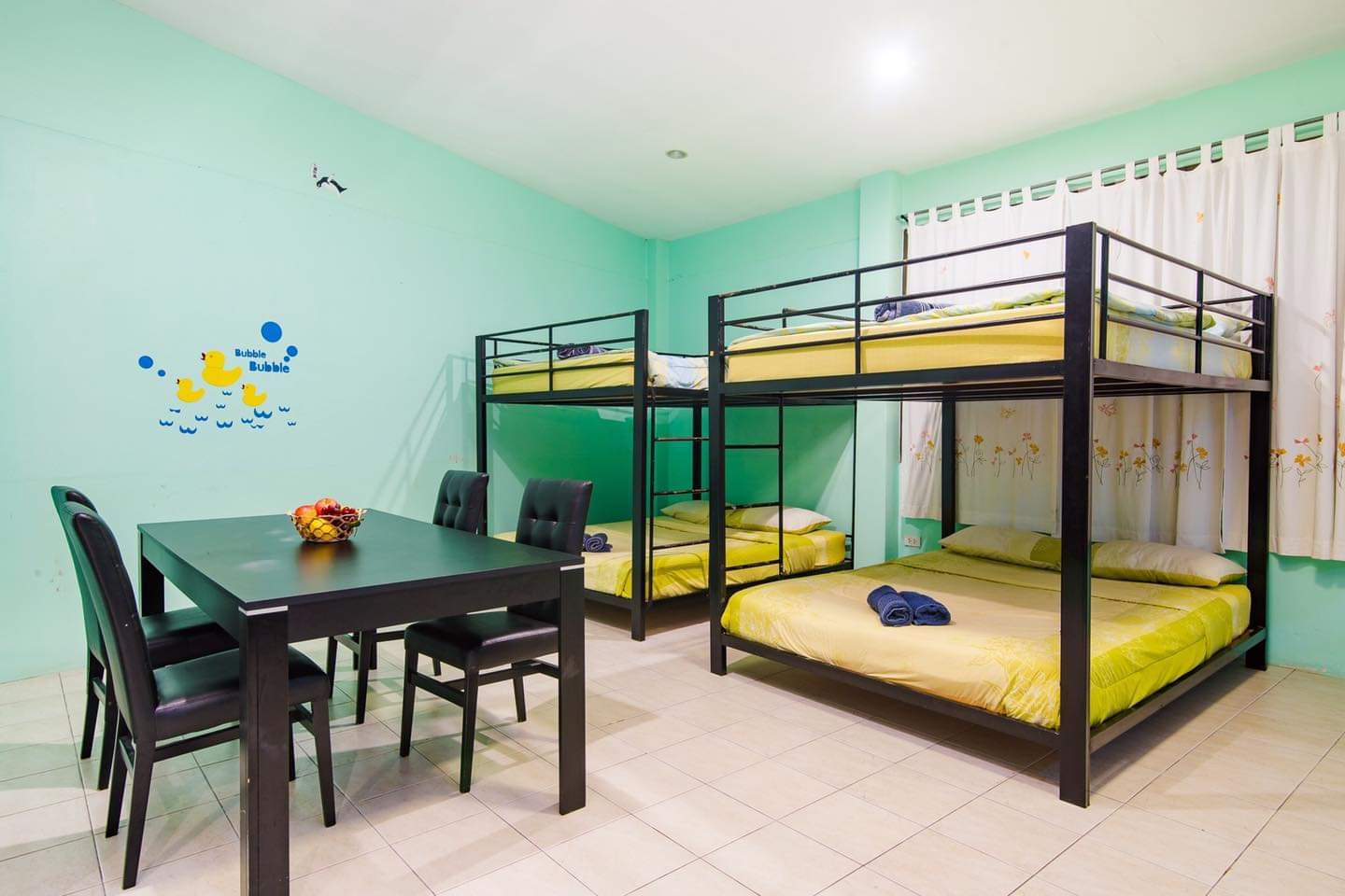 HR 4012 บ้านซันนี่ ปาร์ตี้คาราโอเกะ ไฟเธค