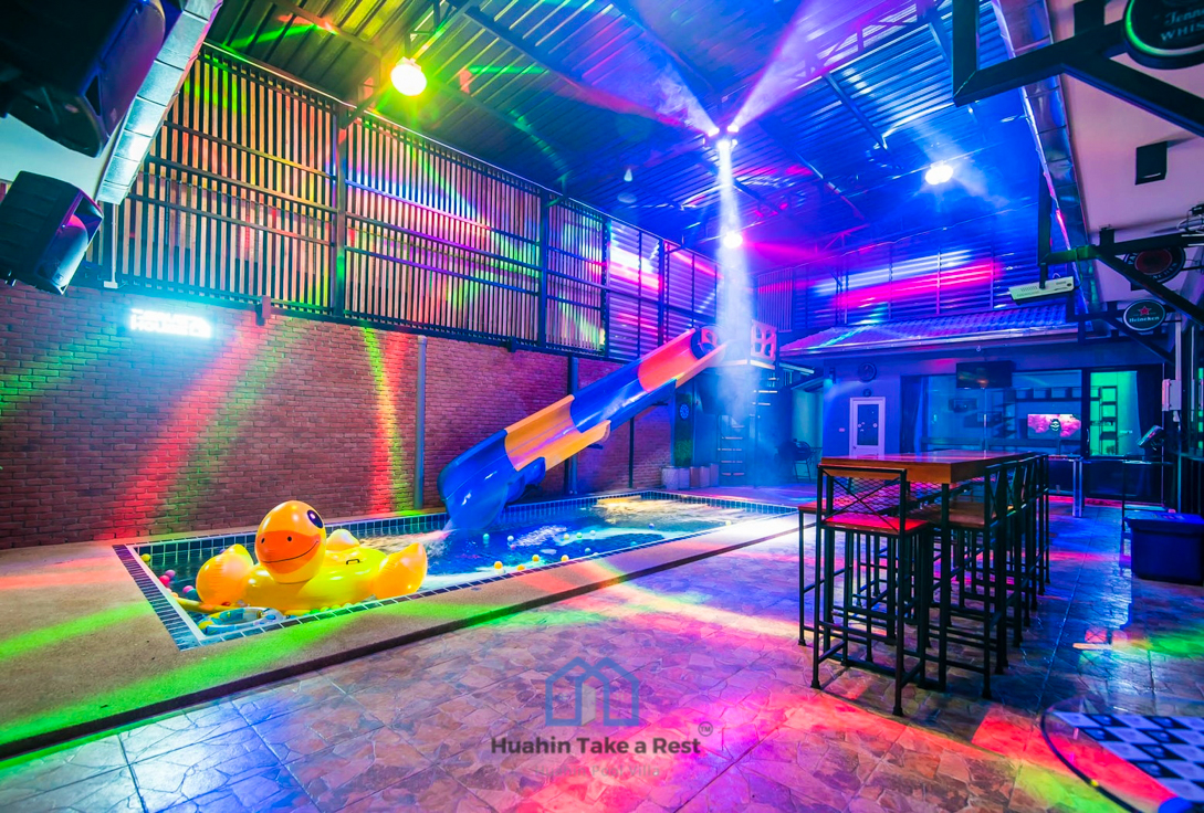 HR6001 บ้านพักชะอำ เซฟโซน ปาร์ตี้