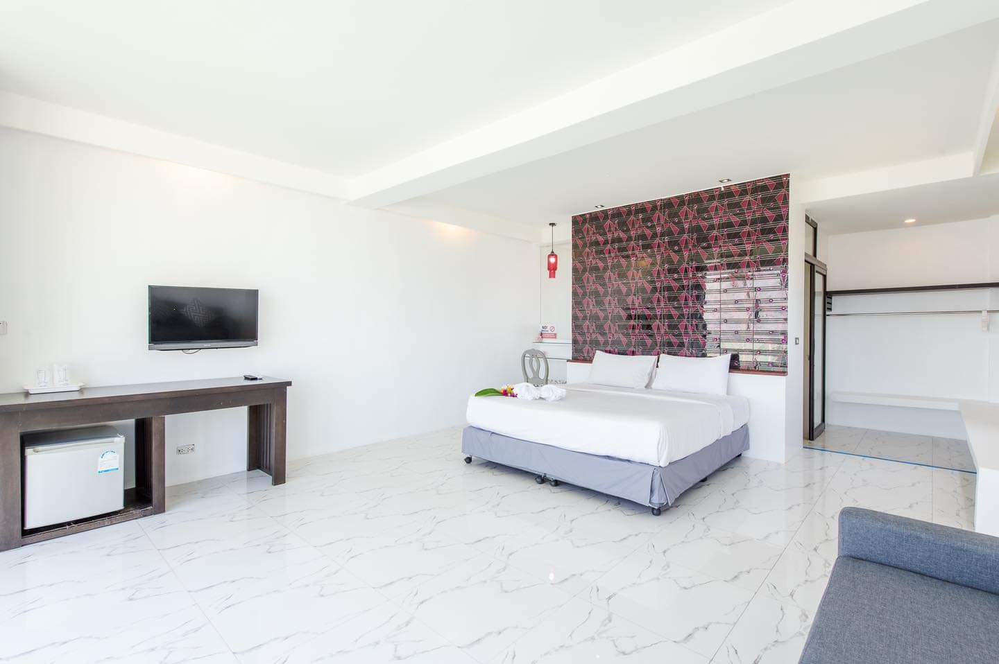 HR15008 บ้านพักติดทะเล โมเดิร์นบีช ปราณบุรี