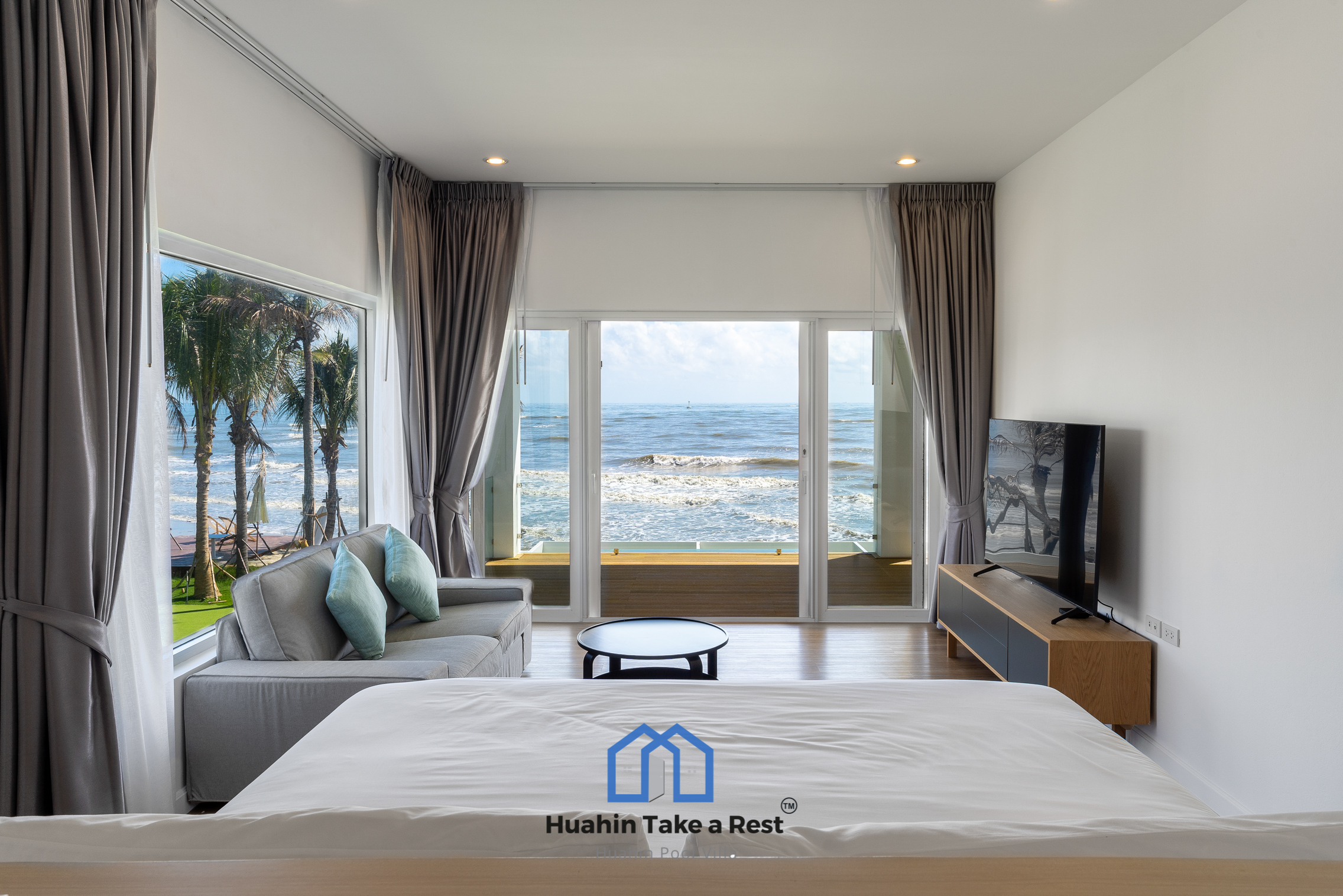 HR15051 บ้านพักติดทะเล The Colonial Beach สามร้อยยอด