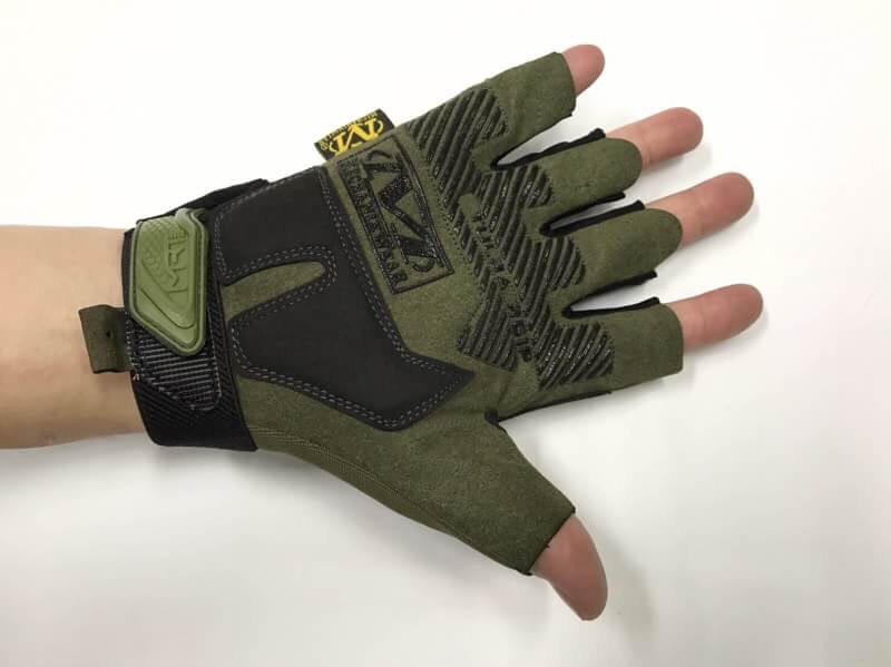 New.ถุงมือ Mechanix wear mrt สีเขียว / สีเหลือง ราคาพิเศษ