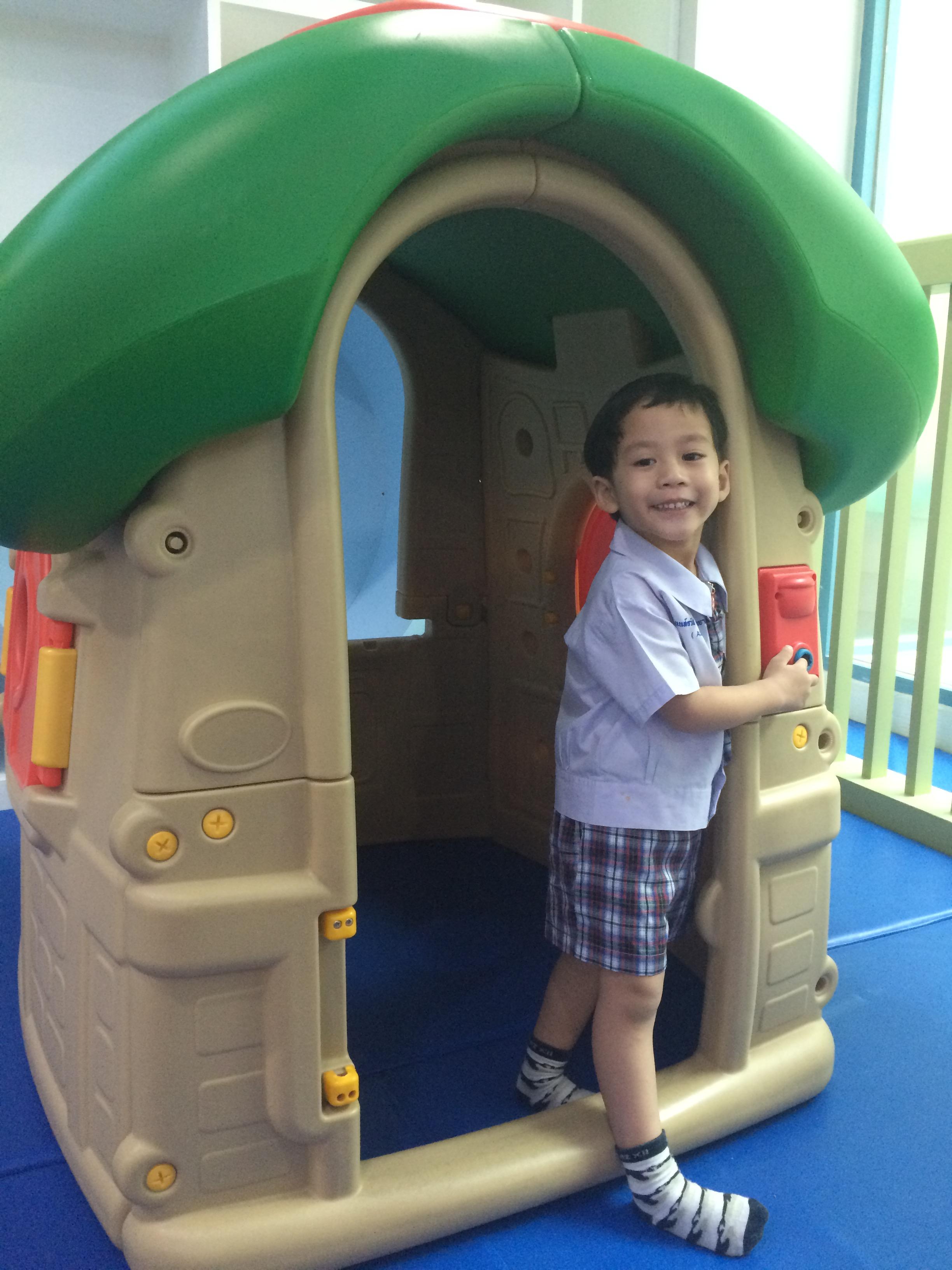 บ้านขนมปังหนูน้อย