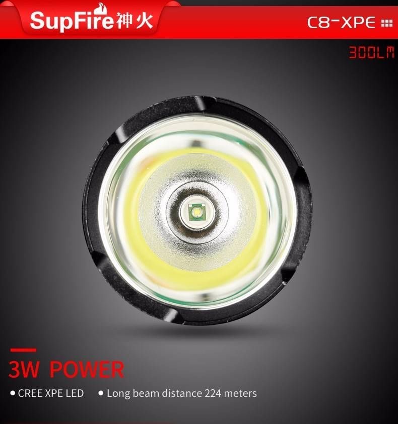 ไฟฉาย Supfire รุ่น C8-XPE มาพร้อมกับ หลอด CREE XPE LED ความสว่างสูงสุด 600 Lumens ออกแบบให้ ระยะส่องสว่าง ได้ไกลถึง 224 ม. วัสดุอลูมิเนียมอัลลอยด์ ระบายความร้อนได้ดี มีสวิตซ์ เปิด-ปิด ขนาดใหญ่ ใช้งานสะดวก ขนาดไฟฉาย ด้าม 23 mm. * ยาว 155 mm. ใช้แบตเตอรี่ขน