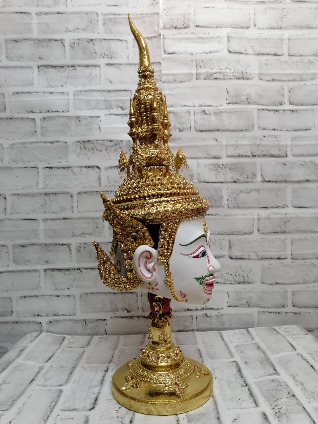 พระปัญจะสิงขร ขนาดผลส้มโอ (เกรดพรีเมี่ยม) พร้อมฐานปิดทองประดับเพชร