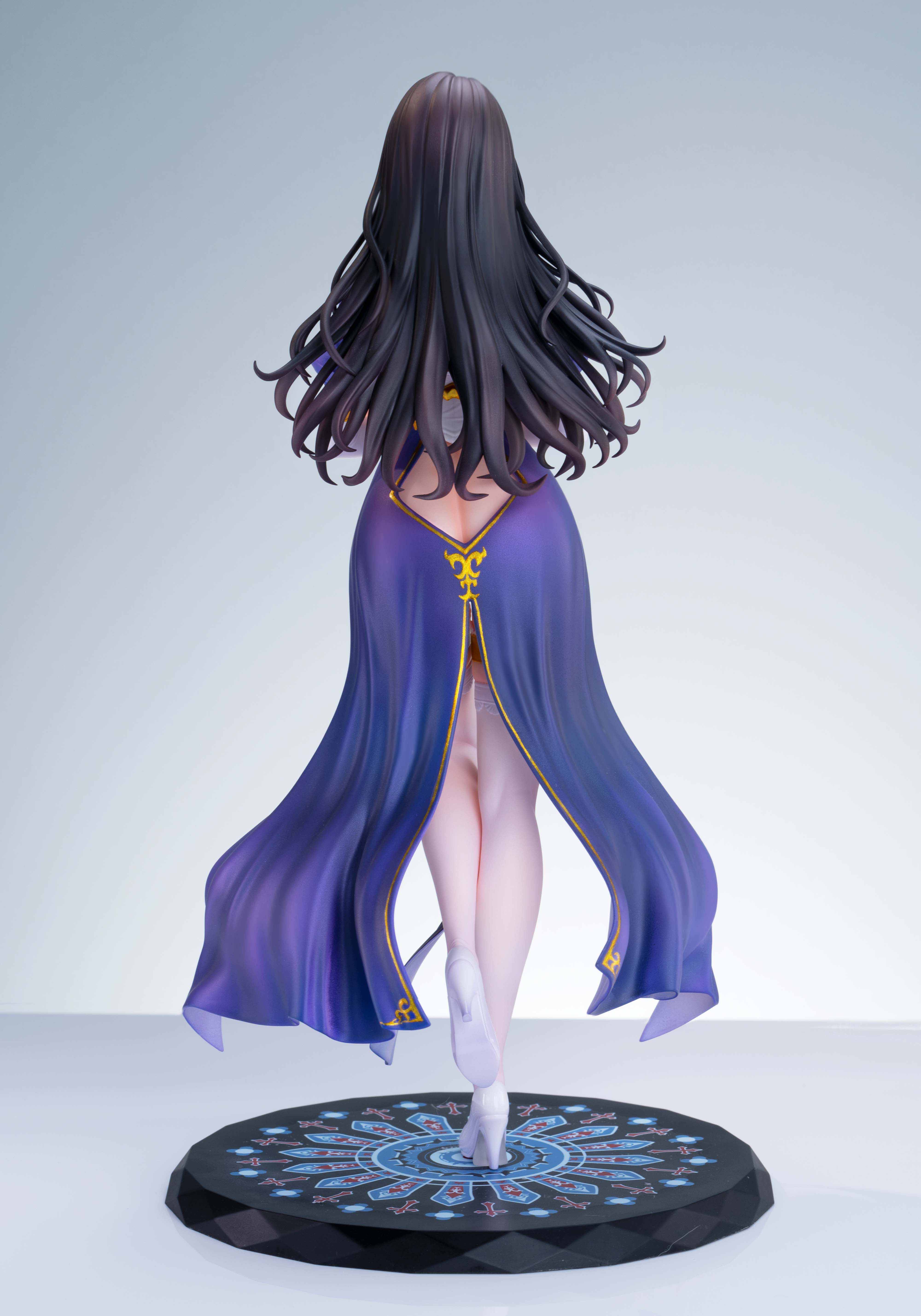 เปิดจอง : The Nun of Prayer - Petrone