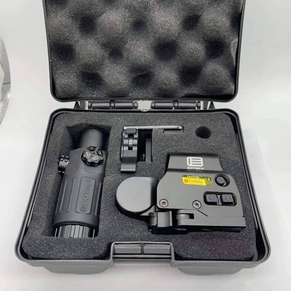 Set Eo-Tech 558 + ซูมหลังดอท รุ่น G33(fire)(ไฟ) 1 ชุด ประกอบด้วย 1. ดอท Eo-Tech ⚡️เป้าเป็นแบบ Holo-Graphic ปรับได้ 2 สี คือ สีแดง และ สีเขียว ⚡️ตัวเป้าปรับความเข้มของแสงได้ ⚡️ขาจับรางเป็นแบบปลดไว ใช้กับรางขนาด 20mm ⚡️ใช้กับถ่าน