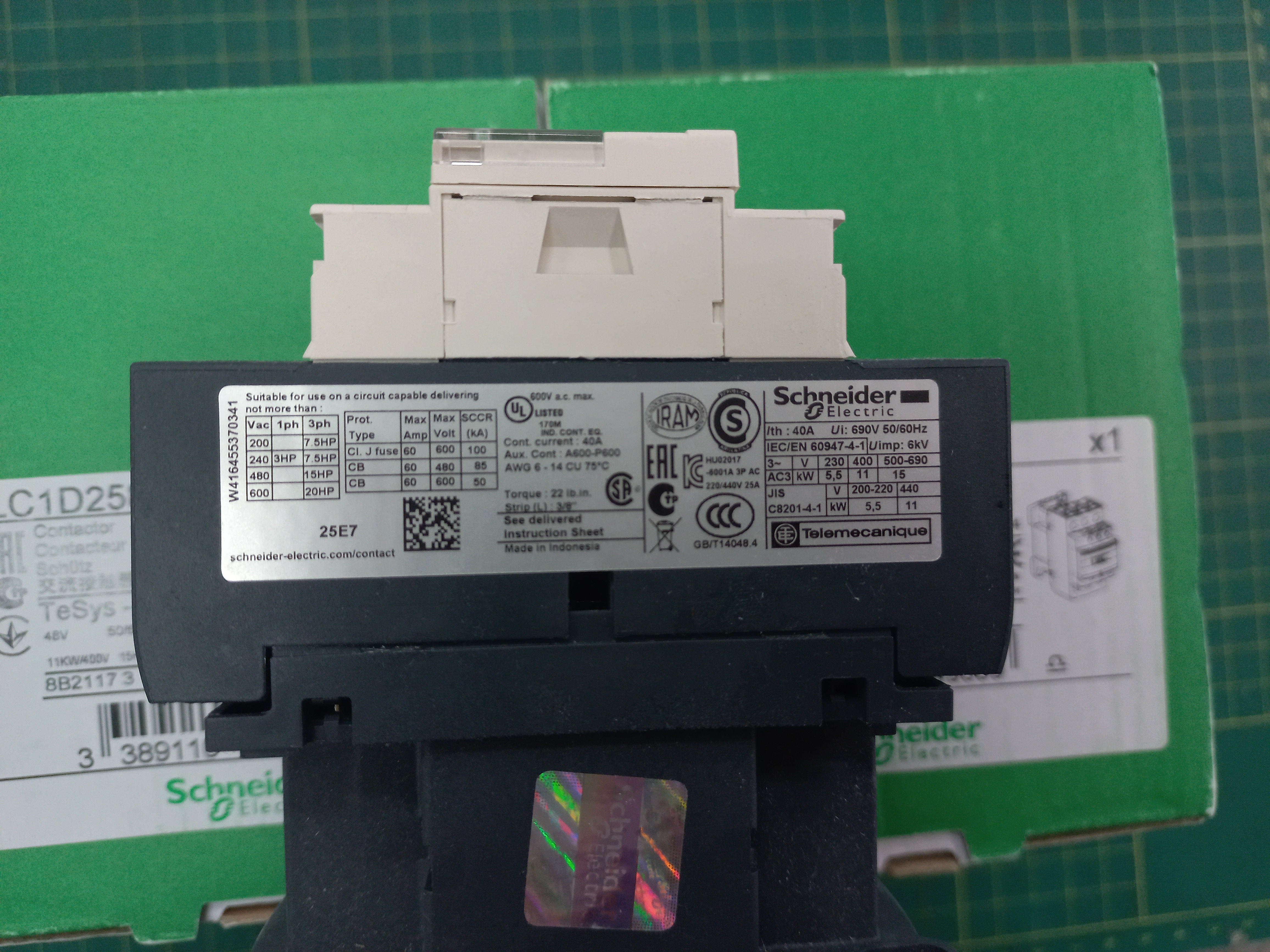 แมกเนติก คอนแทคเตอร์ MAGNETIC CONTACTOR รุ่น LC1D25E7 coil 48VAC SCHNEIDER