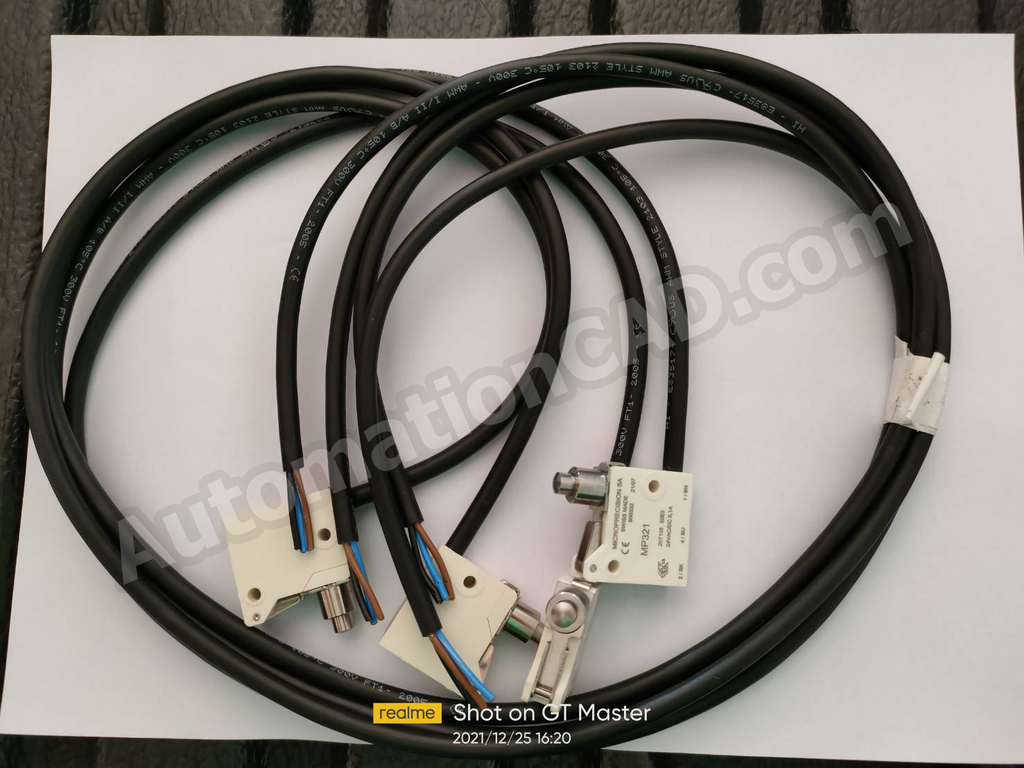 MICROPRECISION ลิมิตสวิทช์ MP321 ไฟ 24 VAC/DC 0.1A สายยาว 1 เมตร Micro Switchs