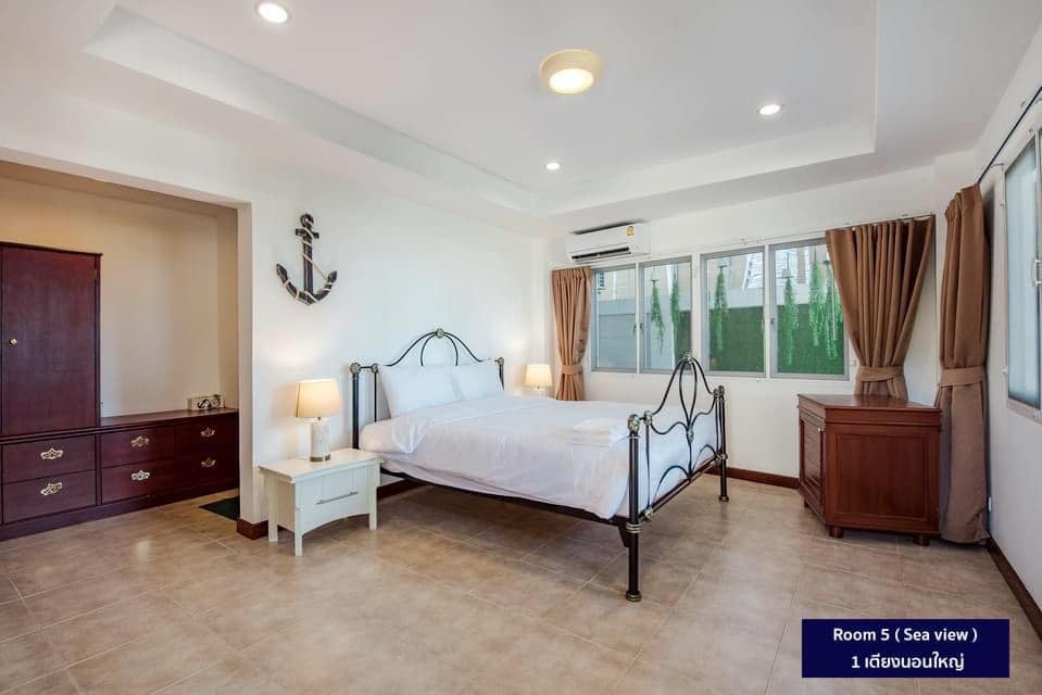 HR15042 บ้านพักติดทะเลหัวหิน The Sunny Beach Villa