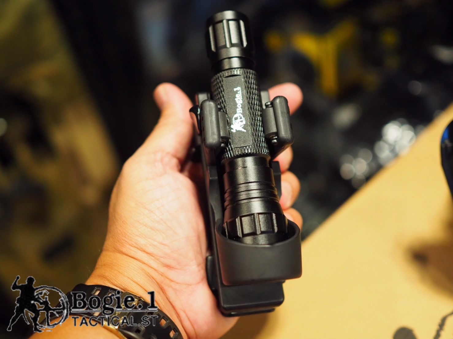 🔥ลูกค้าสามารถดูสินค้าทั้งหมดจาก แอด id Line:@bkkboy88 (ใส่ @ นำหน้าด้วยนะครับ) 🔥 ✅New.สินค้ามาใหม่ ✅จำหน่ายอุปกรณ์ยุทธวิธีทุกชนิด จัดส่งทั่วประเทศ EMS / เคอรี่ / ขนส่งเอกชน ✅ติดต่อสอบถามสั่งซื้อสินค้าทาง in box ได้ตลอด