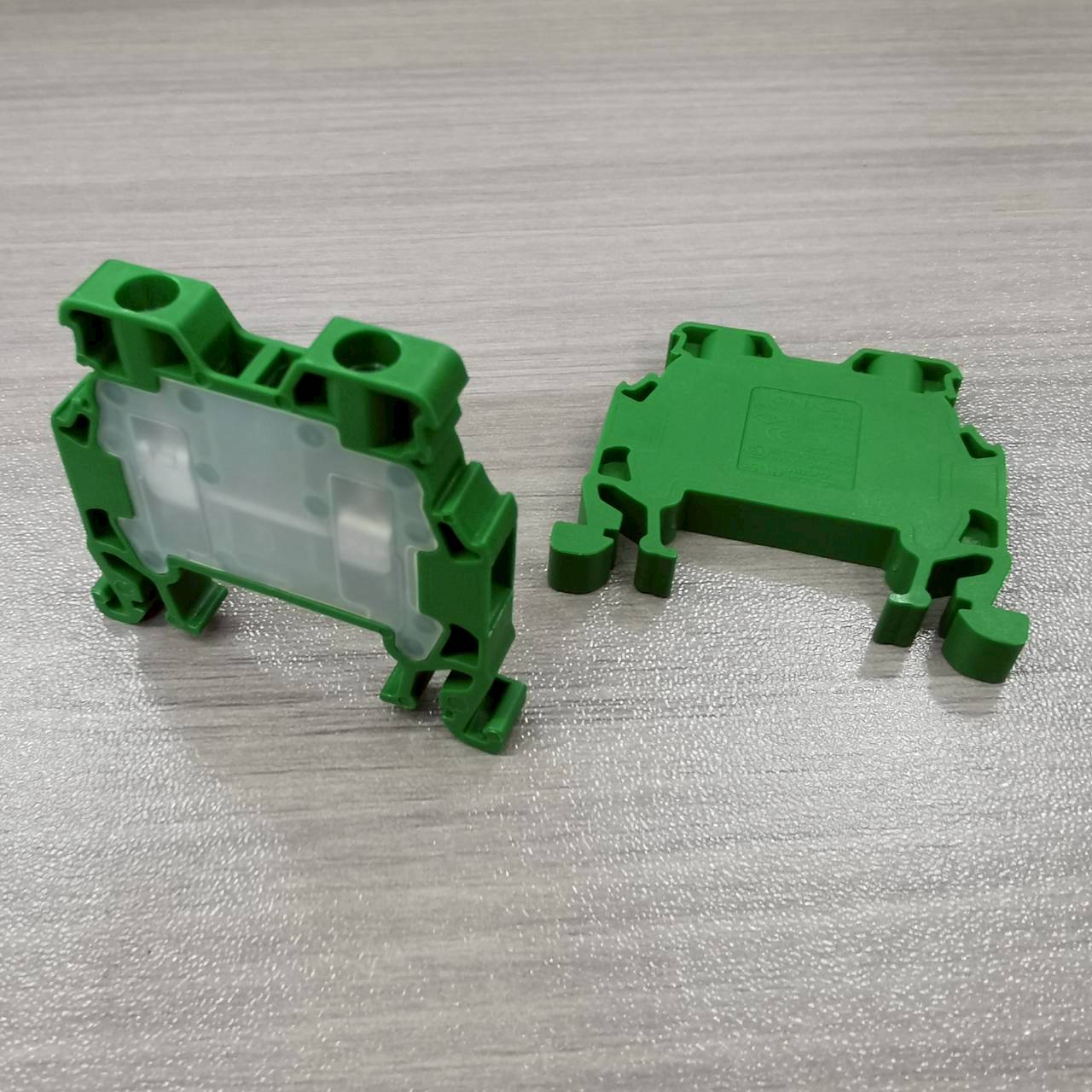 เทอร์มินอล ออนก้า 24A ใช้กับสายขนาด 2.5mm² ONKA-1019 Scewed terminal Green 1010019 MRK Series