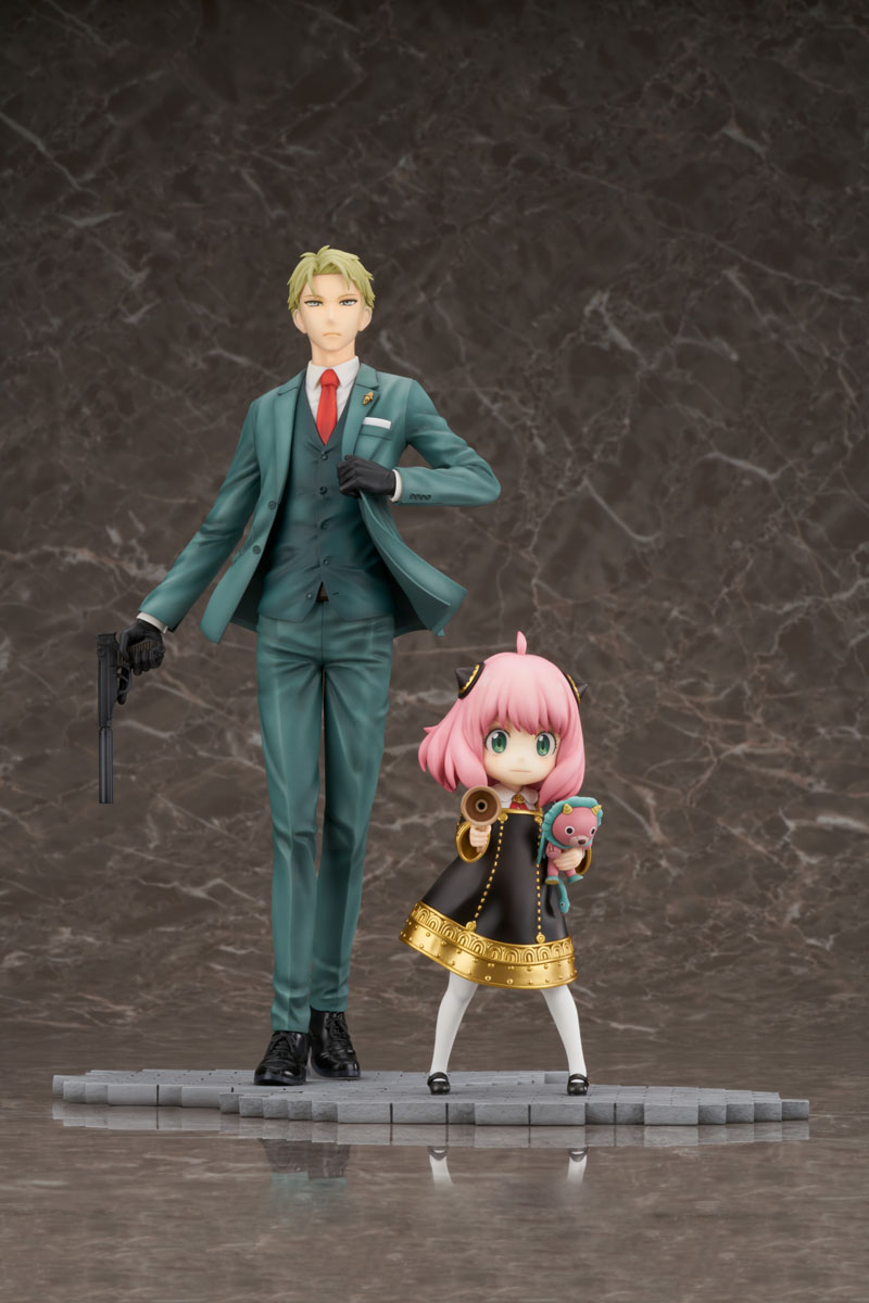 เปิดจอง : Spy x Family Loid Forger / Anya Forger (โปรโมชั้นแพ็คคู่)